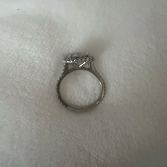 3.01 carat lab diamond in platinum diamond halo - Picture 3 of 5